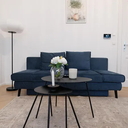 Stylish 1-Bedroom 2-Bath By Canal Minutes From Historic Centre Wien Exterior foto