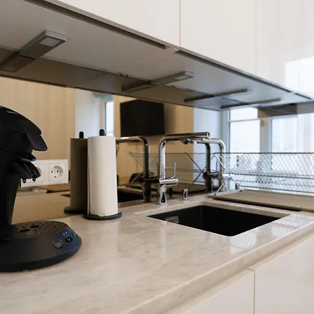 Stylish 1-Bedroom 2-Bath By Canal Minutes From Historic Centre Wien Exterior foto